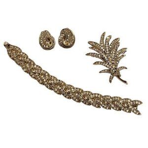 Crown Trifari Gold Tone Cavalcade Bracelet Earrings Brooch Set Demi